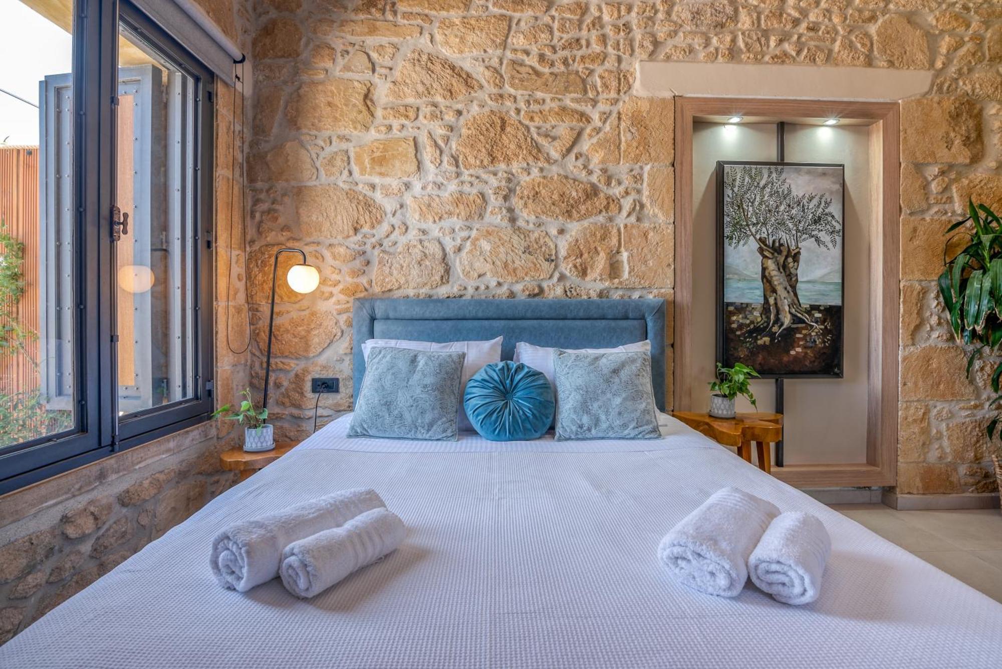 Cavos Luxury Apartments 키사모스 외부 사진
