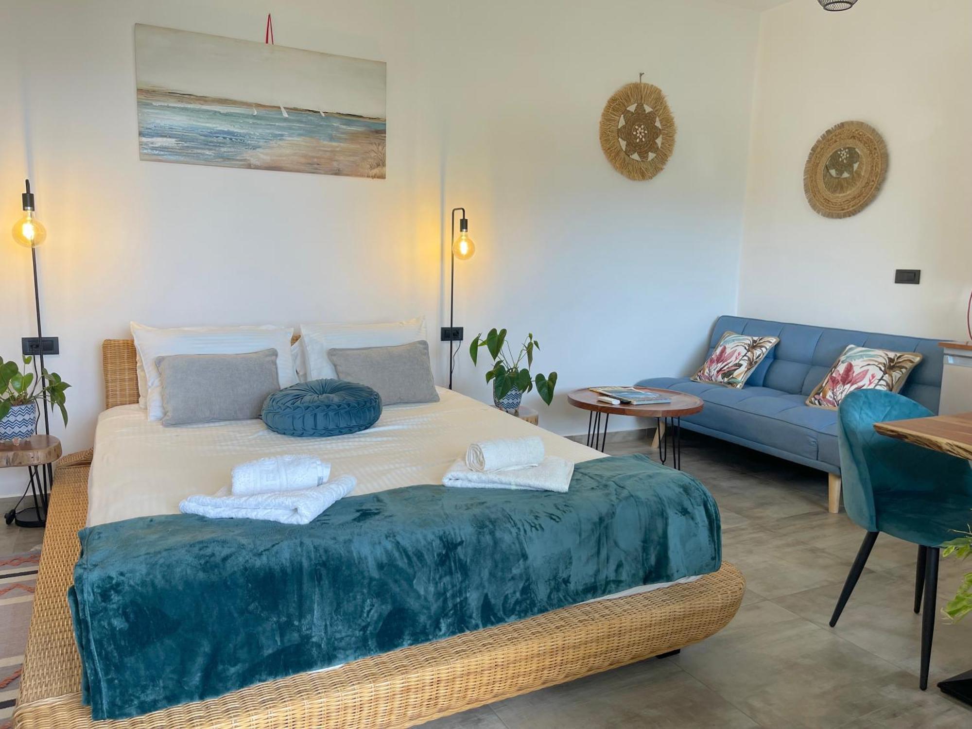 Cavos Luxury Apartments 키사모스 외부 사진