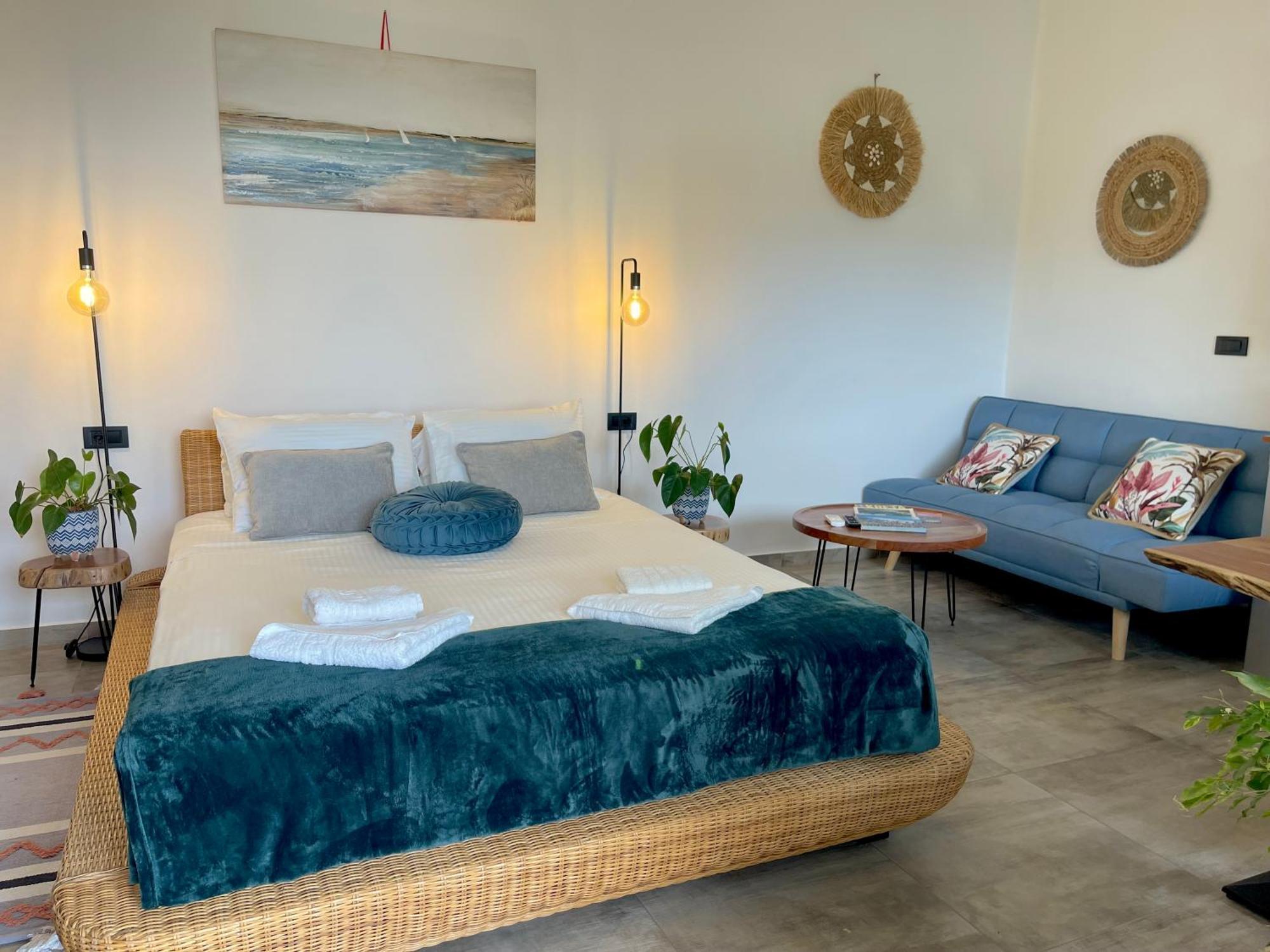 Cavos Luxury Apartments 키사모스 외부 사진
